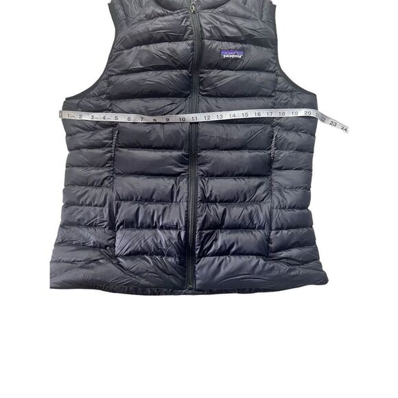 Patagonia Women's Black High Neck Quilted Down Sweater Puffer Vest Large NWT - Picture 3 of 7